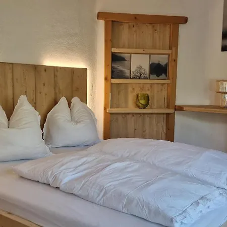 Kreuzjoch Apartment *